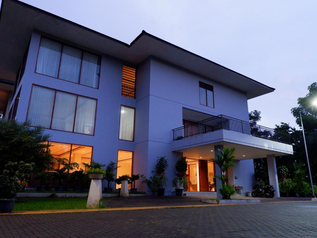 Nava Magnolia 3* Bandung